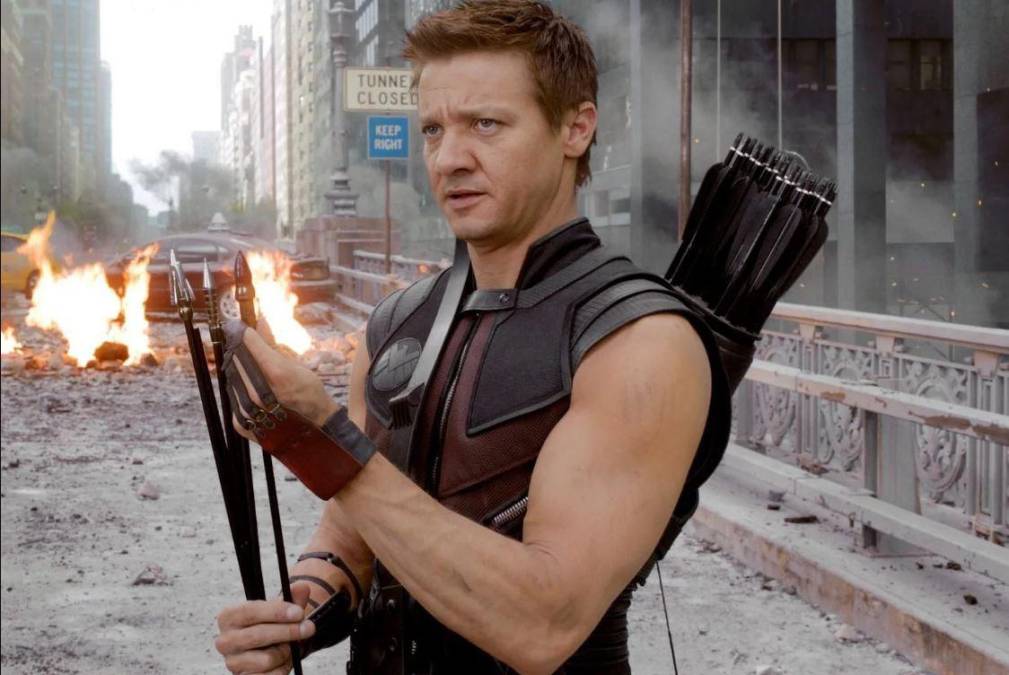 El actor del Universo Cinematográfico de Marvel, Jeremy Renner, perdió mucha sangre como resultado de atropellar su pierna accidentalmente con una máquina quitanieves.