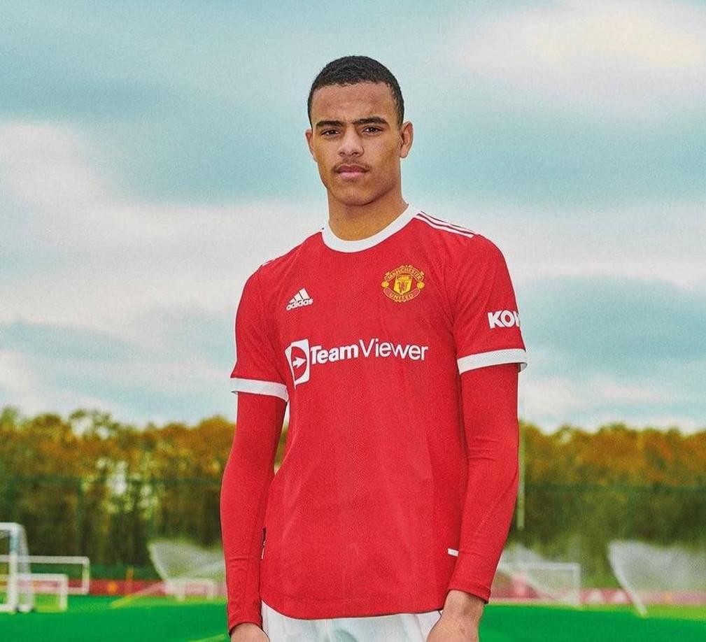 Mason Greenwood, destacado futbolista del Manchester United, es el que está metido en serios problemas ya que ha sido denunciado por la joven de haberla agredido.