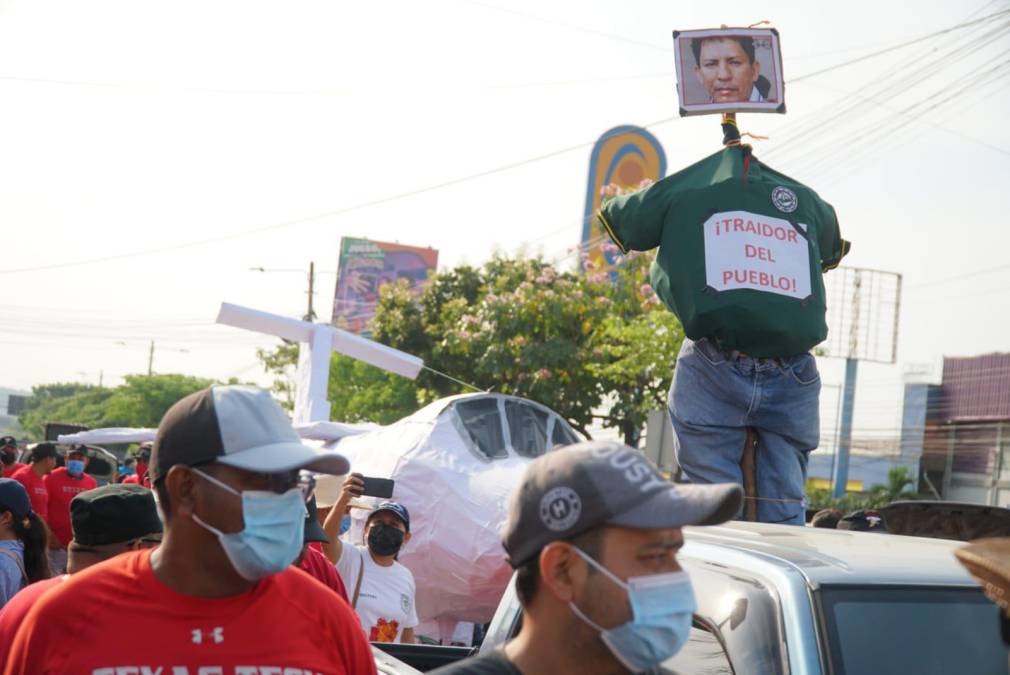 Marcha del Día del Trabajador en San Pedro Sula. Fotos: José Cantarero / La Prensa