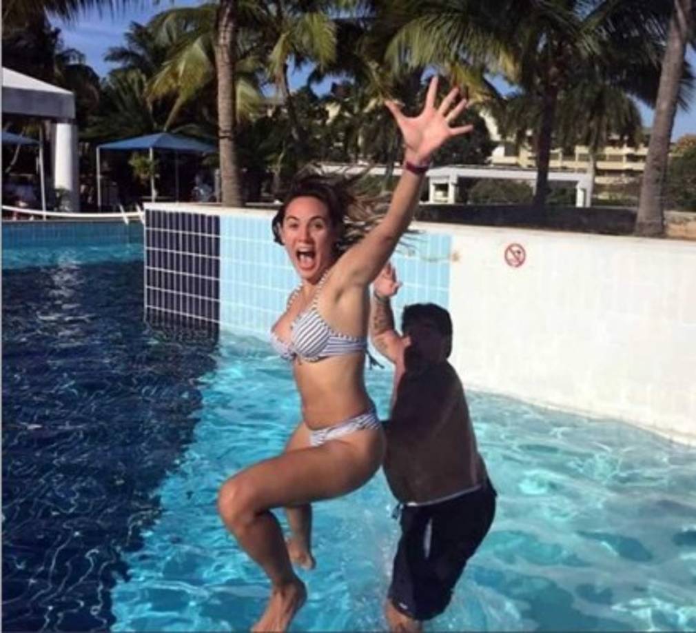 Tras finalizar y retomar su relación en más de una vez, los rumores de boda siguen presentes, aunque sin aparente fecha de la unión.