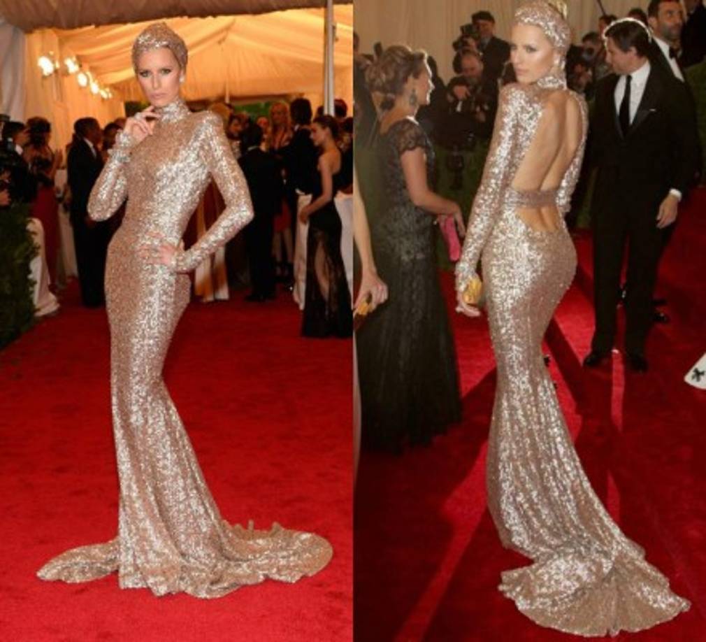 Karolina Kurkova brilló en un Rachel Zoe, la modelo se vistió de pies a cabeza. <br/><br/>