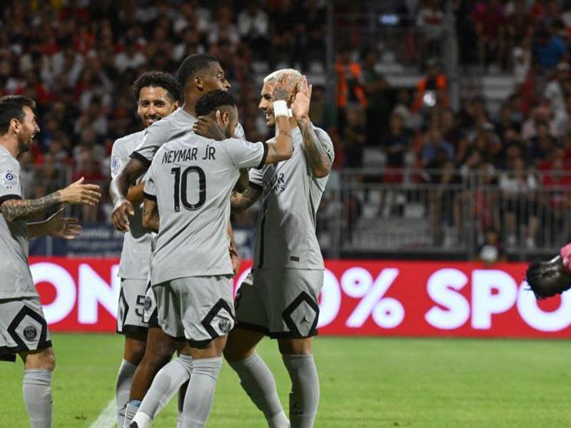 Lionel Messi marcó un doblete en la manita que recetó el París Saint Germain.