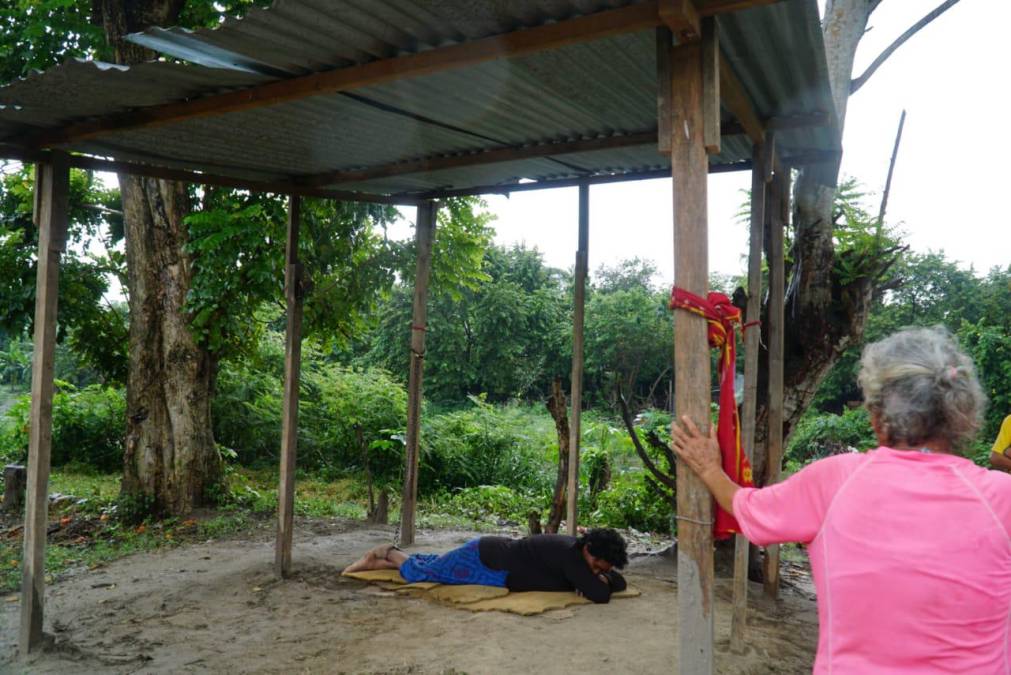 Demencia, encadenada y muerte de su bebé: el drama de Petronila