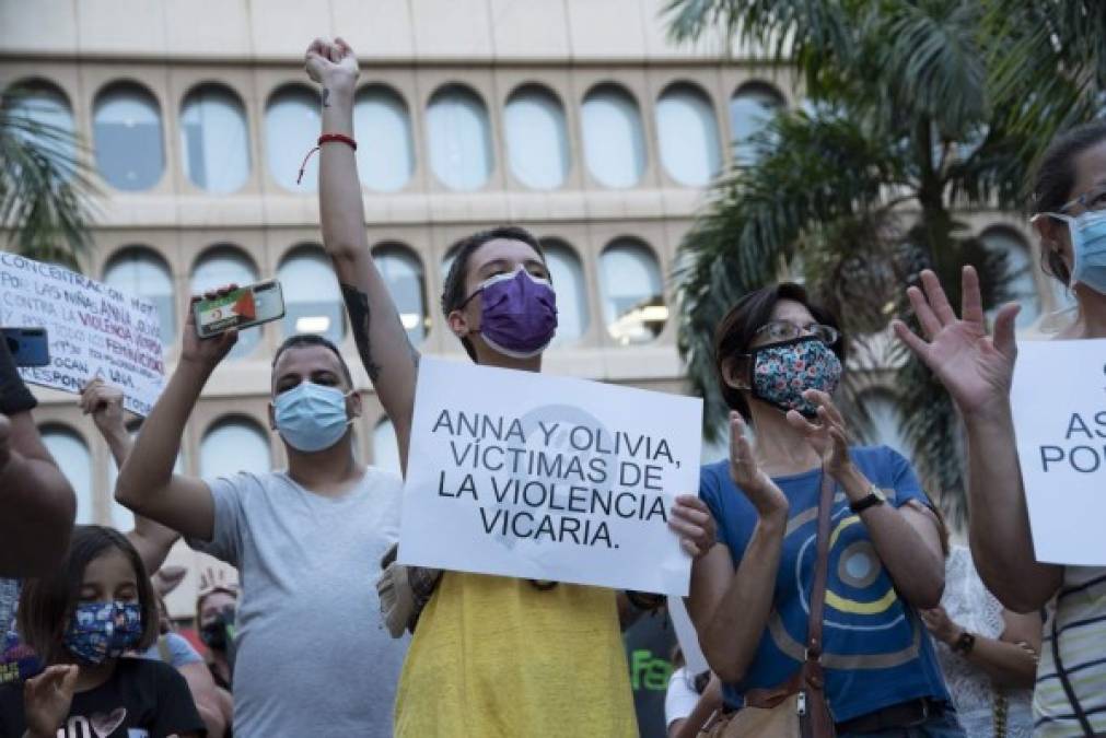 En Madrid, Tenerife, Pamplona y otras ciudades de España se celebraron varias manifestaciones convocadas por colectivos feministas para repudiar los recientes crímenes así como el recrudecimiento de los asesinatos machistas desde comienzos de año en este país, donde la lucha contra la violencia contra las mujeres tiene mucha visibilidad.