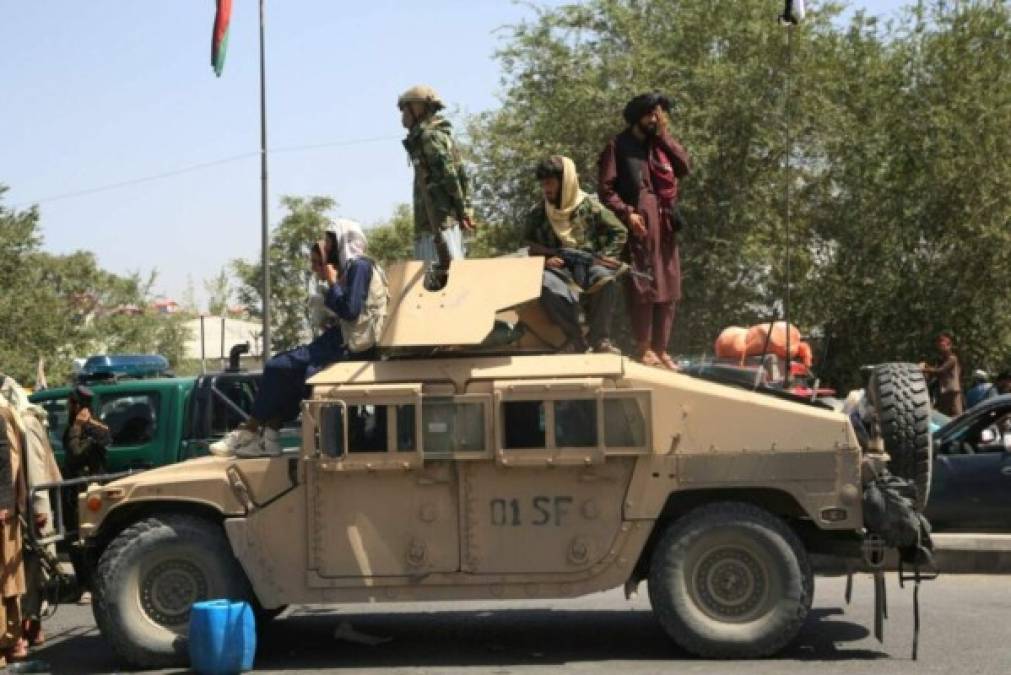 Según expertos, el armamento capturado ayudó a los talibanes a tomar Kabul.