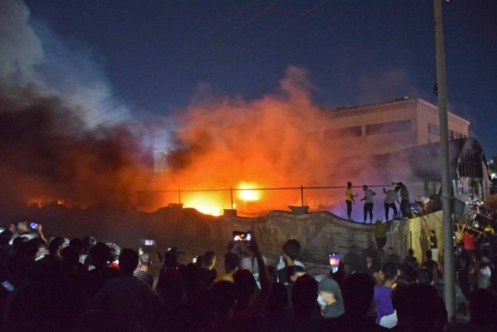 Un incendio en un hospital del sur de Irak dedicado a enfermos de Covid-19, ha provocado al menos 92 muertos (FOTOS: AFP)