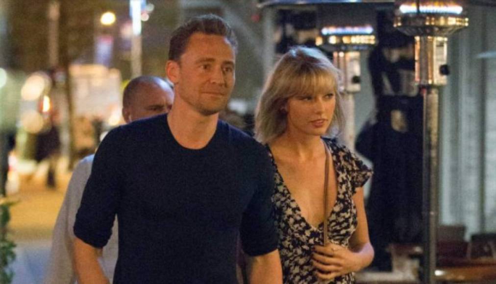 2016 - Taylor Swift y Tom Hiddleston duraron 3 meses como novios pero luego un rompimiento 'amistoso', aunque ahora Tom no quiere ni cruzarse con Tay en los eventos.