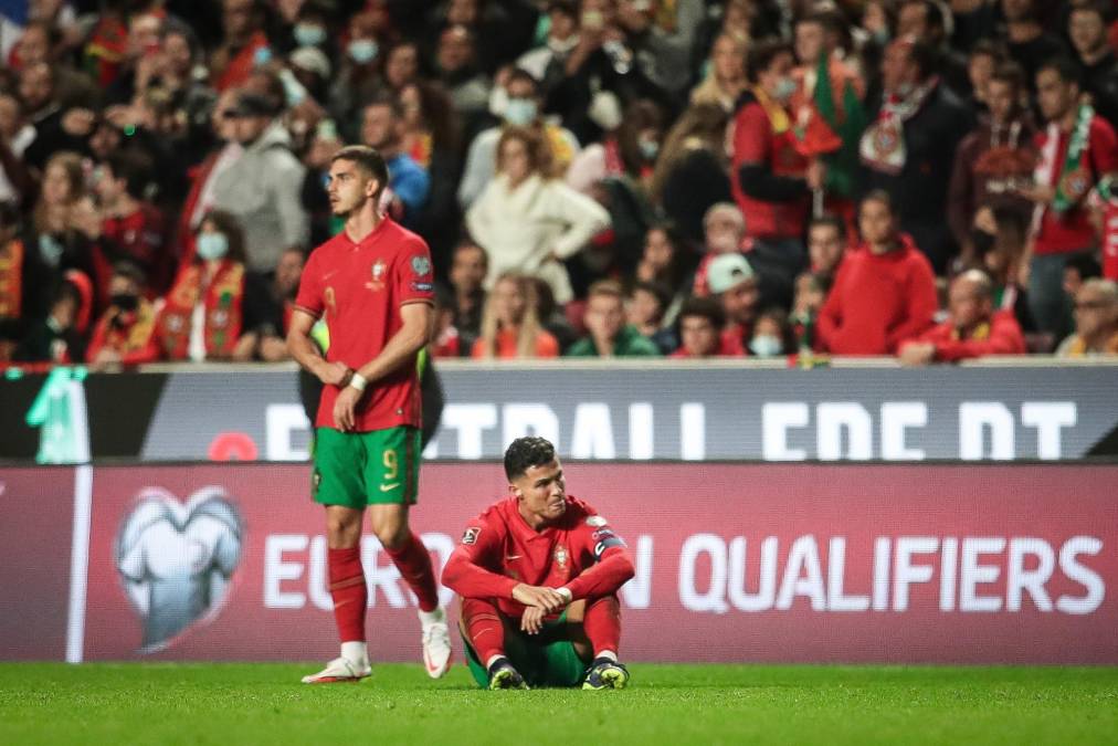 Tras el pitazo final, CR7 se lanzó al césped y estaba molesto por la derrota.