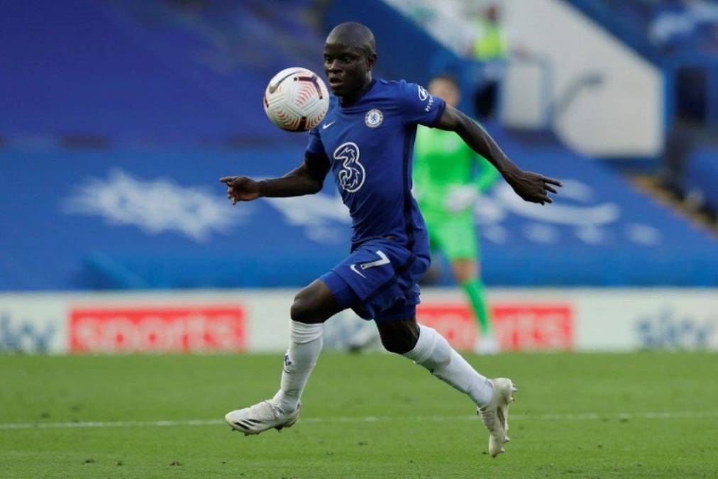 Bombazo. Según Fabrizio Romano, N’Golo Kanté está a punto de unirse al Al Ittihad en forma gratuita por lo que sería compañero de Benzema en el equipo saudí. Le ofrecen 100 millones de euros por año hasta 2025.