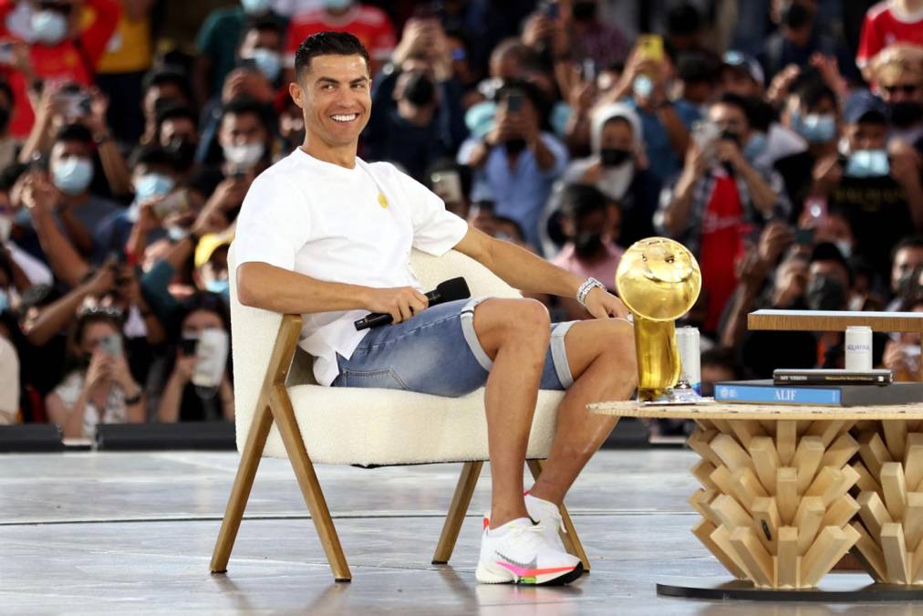 “La salud es lo más importante que tenemos y hay que cuidarla”, dijo Cristiano, dirigiendo su consejo en especial a los niños, “que son la próxima generación”.