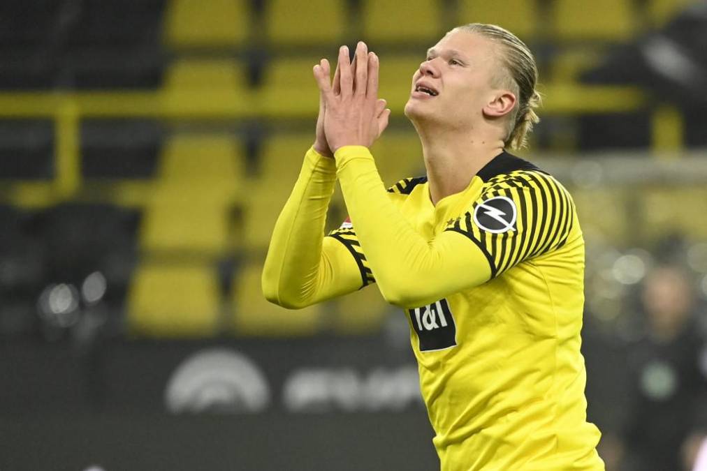 Una auténtica locura. The Mirror informa que el Real Madrid está preparando una operación de 349,7 millones de euros para fichar a Erling Haaland, delantero del Borussia Dortmund, este verano”.