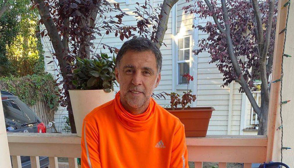 Al exjugador le persiguen en su país por unas supuestas vinculaciones políticas.