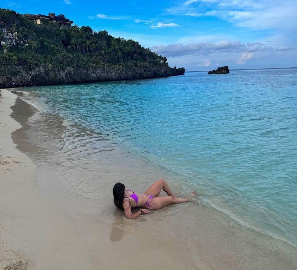 La joven esposa de Luis Palma es una amante de la vida de playa.
