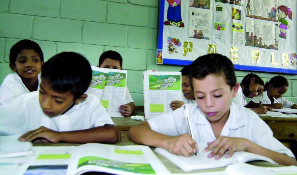 Presupuesto 2025 incrementa fondos para educación y salud