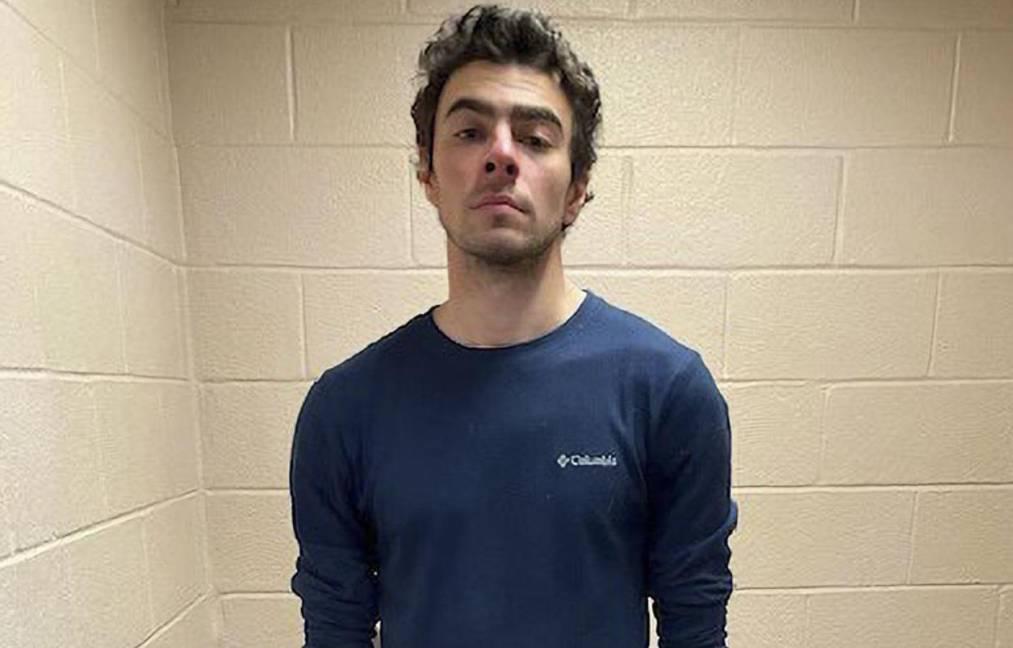 Luigi Mangione es acusado de asesinato en primer grado por matar a CEO de aseguradora