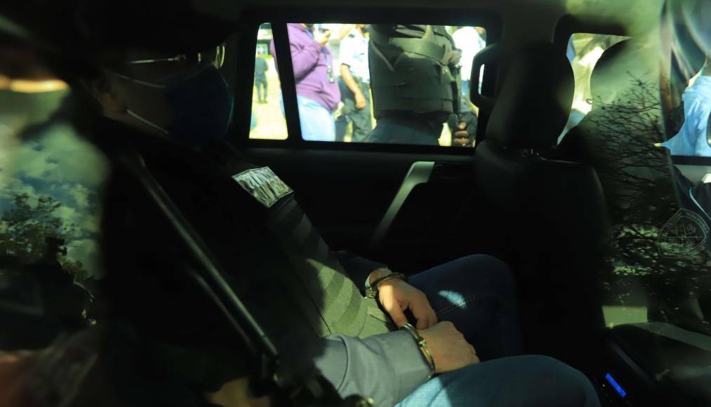 “No van a sentenciarlo solo por las declaraciones de estos testigos”, destacó, insinuando que la Fiscalía debe tener más evidencia.