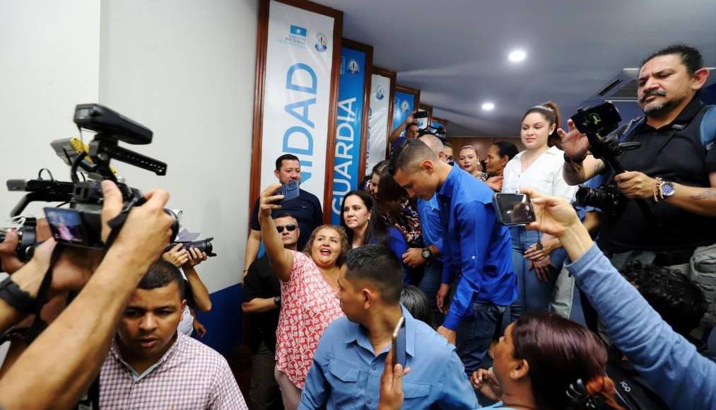En un discurso desde la sede del partido opositor, García Carías afirmó que luchará por alzar las políticas emprendidas por su esposo durante sus dos mandatos presidenciales.