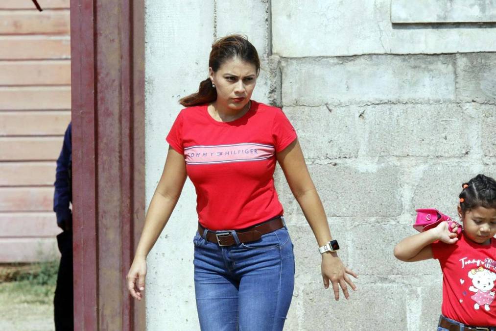 Las bellas tocoeñas asistieron al estadio Francisco Martínez Durón para apoyar a la Real Sociedad.