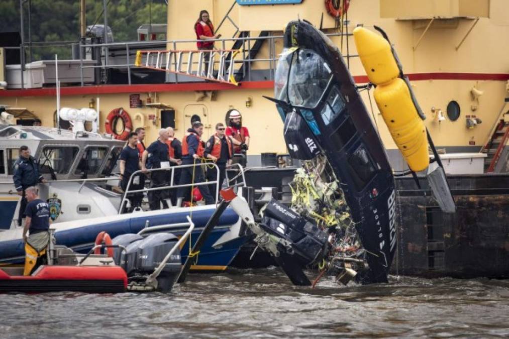 En aquella ocasión, tampoco se produjeron víctimas mortales gracias a la pericia del piloto Chesley 'Sully' Sullenberg, considerado un héroe, y a la rapidez de los servicios de emergencia que acudieron al rescate.