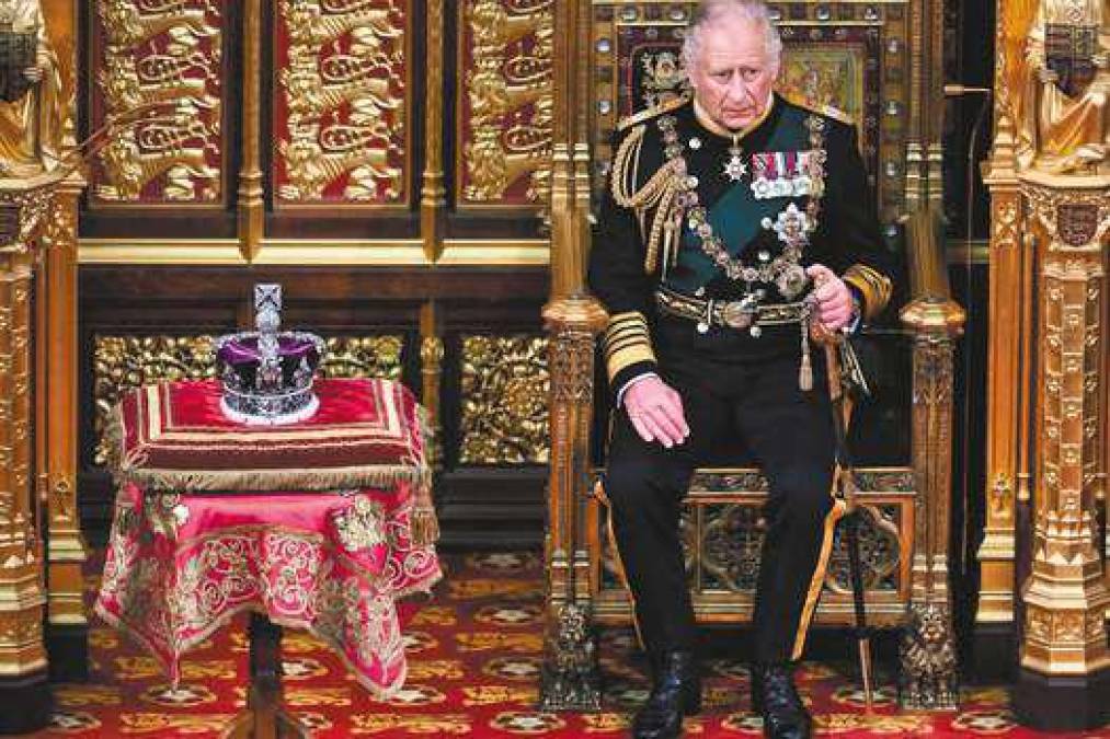 Ahora, el rey Carlos III se prepara para celebrar esta histórica coronación. Se convirtió en el nuevo rey de Gran Bretaña tras la muerte de su madre, la reina Isabel II, a la edad de 96 años. Y ahora el príncipe William, hijo mayor de Carlos, es el heredero al trono.