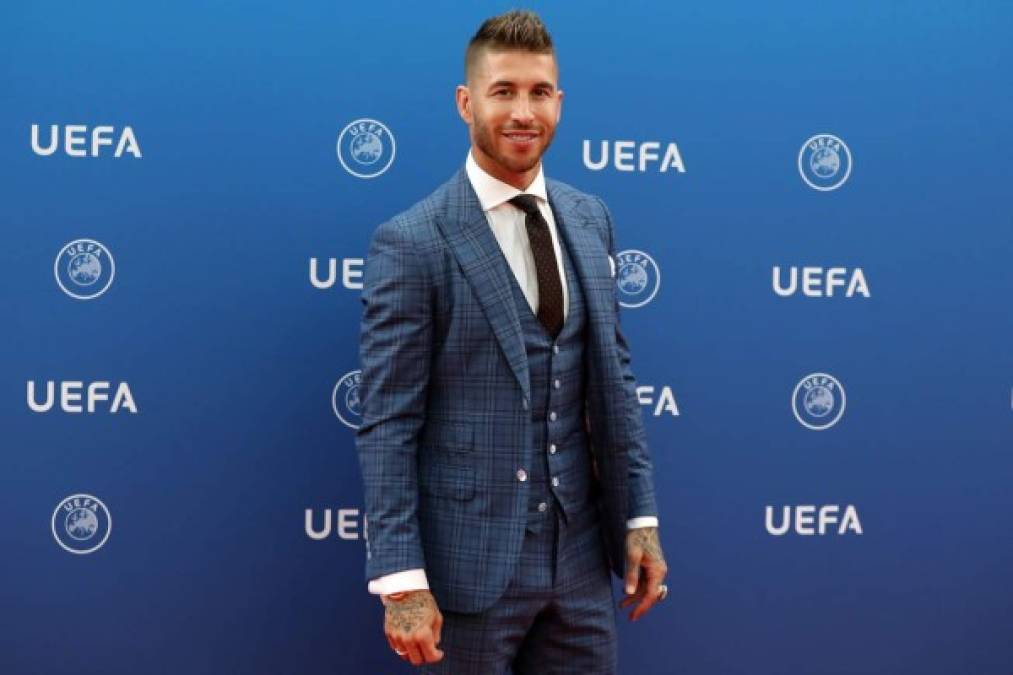 Así fue el llamativo look de Sergio Ramos, capitán del Real Madrid. Foto AFP