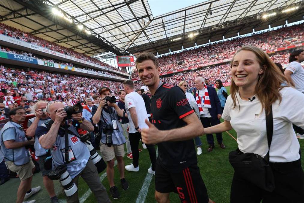 Locura de Müller, los pasos prohibidos y eufórico festejo del Bayern