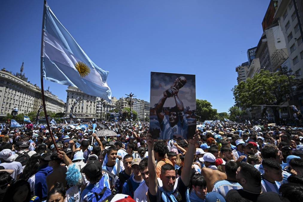 El Obelisco de la avenida 9 de julio de Buenos Aires ya congregó a más de un millón de personas el domingo en la final y este martes no será la excepción.