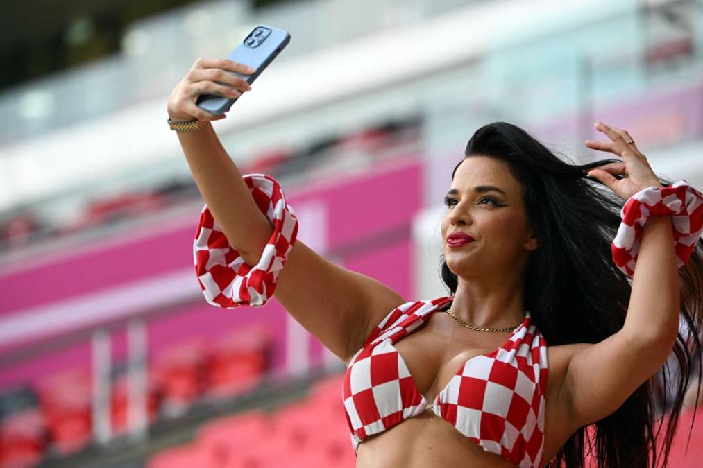 La hermosa aficionada croata que está enamorando en el Mundial de Qatar 2022. ¿Quién es?