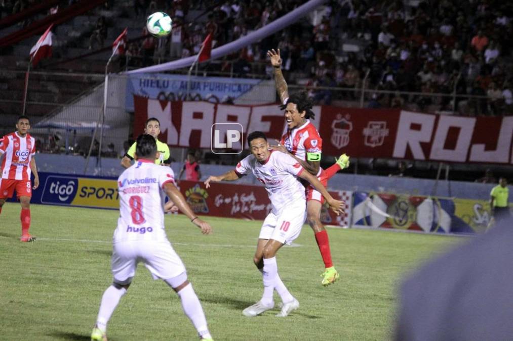 El que no la tuvo fácil fue el brasileño Yan Maciel, que tuvo que luchar fuerte contra Henry Figueroa.