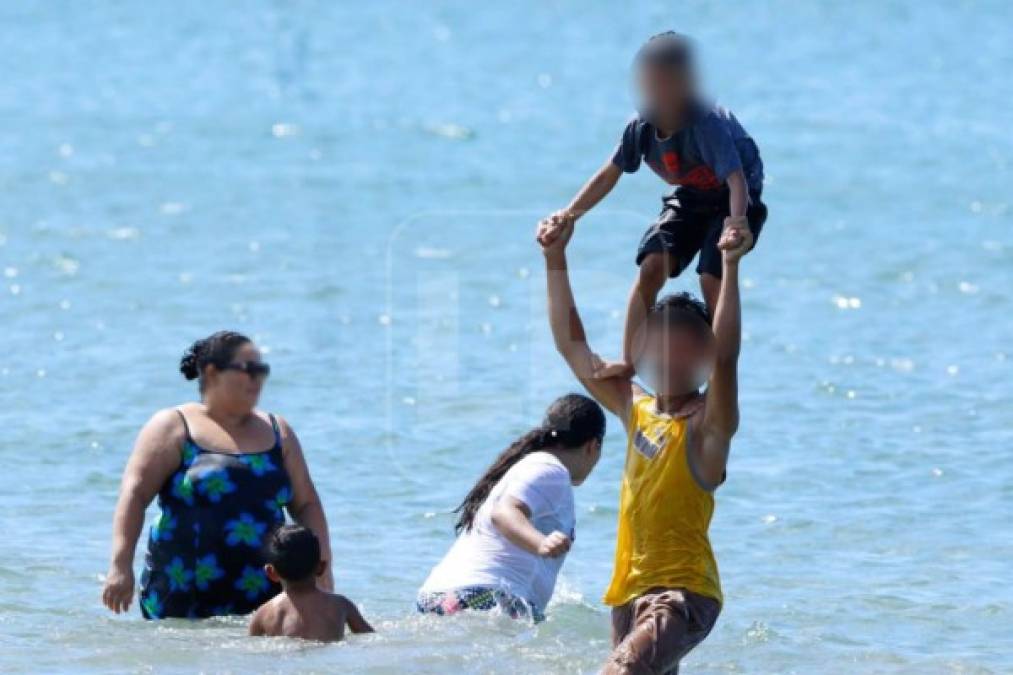 Mientras países como España, Italia, Francia o Alemania han impuesto una confinamiento a sus ciudadanos para evitar la propagación del covid-19, altamente contagioso, los hondureños, con al menos tres casos confirmados, siguen abarrotando lugares públicos.