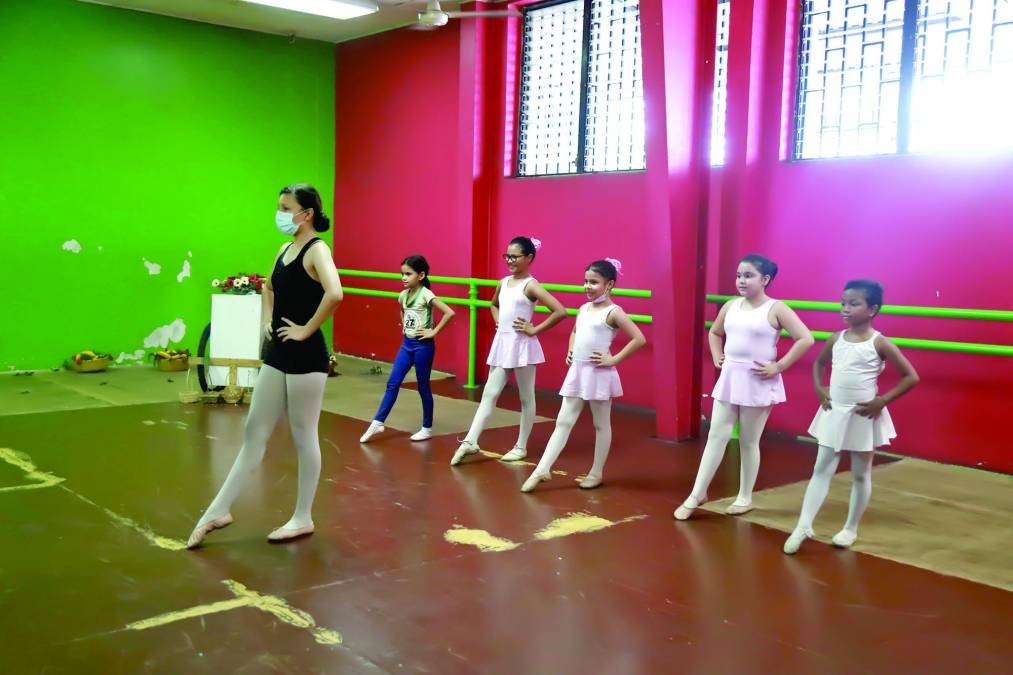En el centro se enseña ballet y otros artes.
