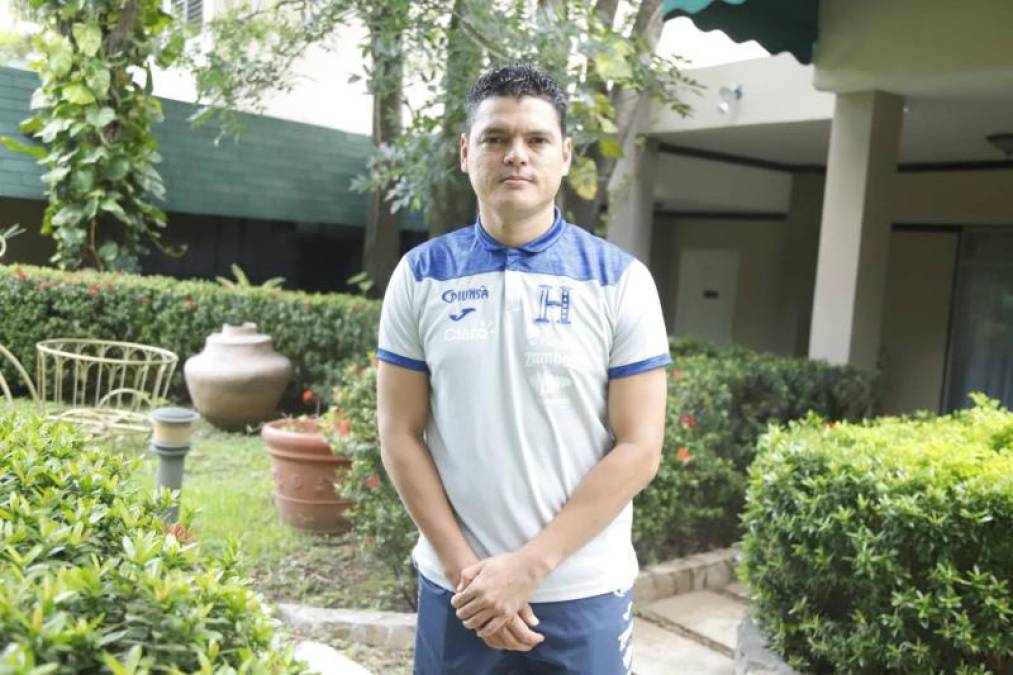 Luis Alvarado se quedó sin contrato tras el final del Premundial Sub-20 y en la Fenafuth han señalado que están interesados en que se mantenga al frente de la Sub-20 de Honduras. 