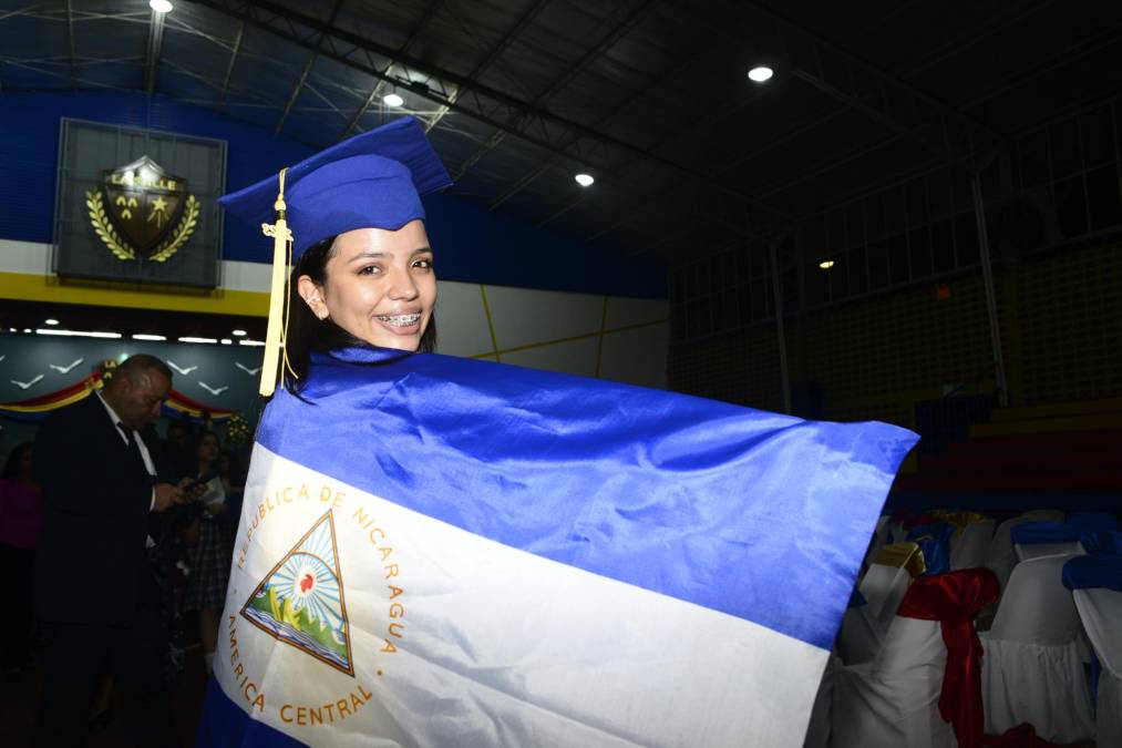Camila Blandón lució la bandera de su país natal, Nicaragua. 
