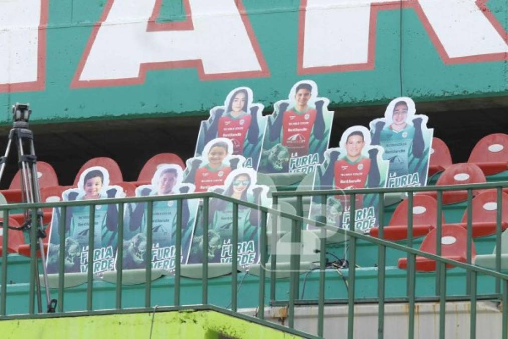 ¡Sorpresa! En el estadio Yankel Rosenthal, el Marathón colocó fotografías de aficionados en las gradas.