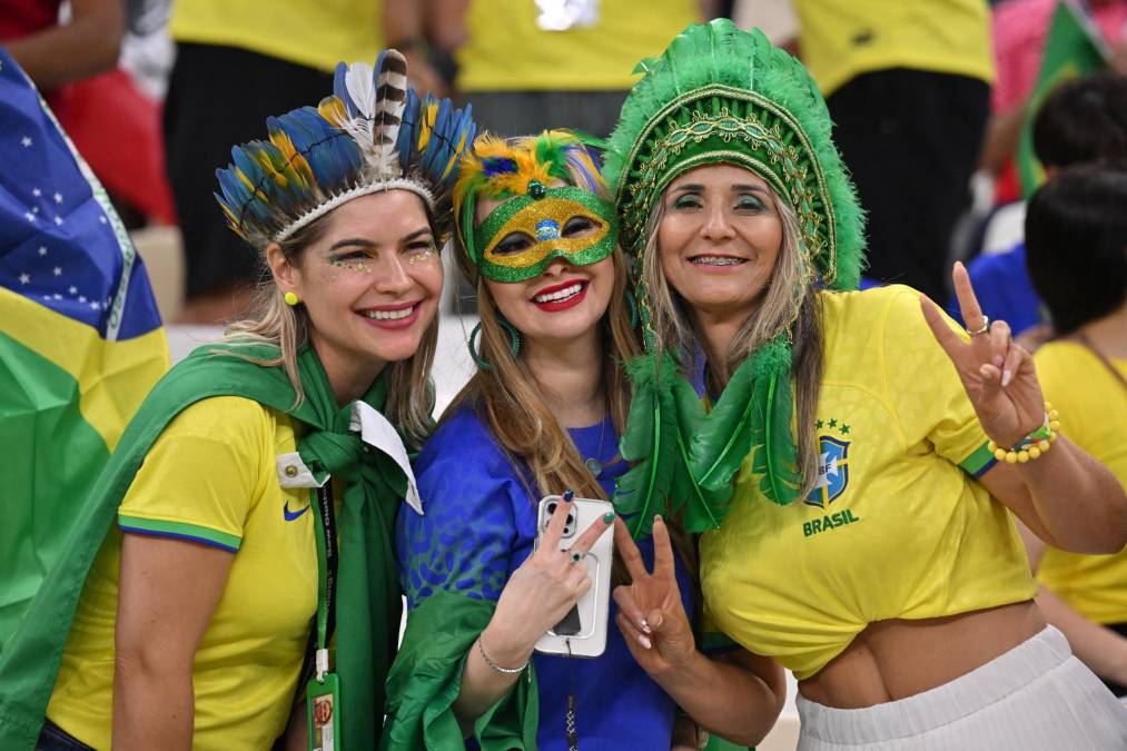 Fotos: Chicas de Brasil y Serbia enamoran en Qatar