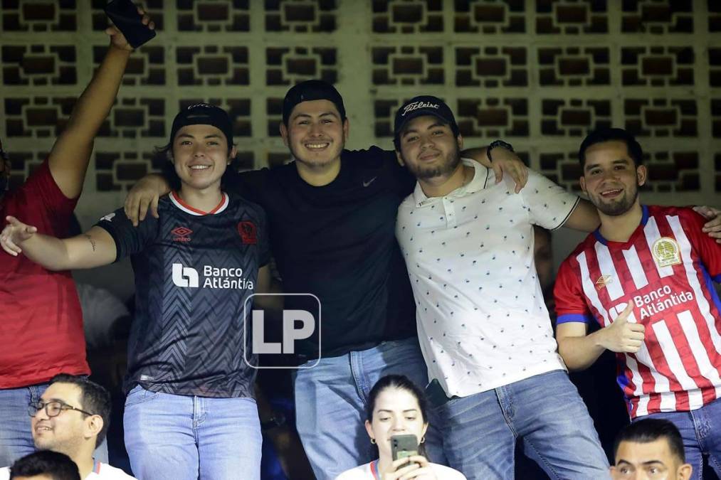 ¡Qué fiesta! El espectacular ambiente que se vivió en el Morazán con el partido Olimpia-Diriangén por Liga Concacaf