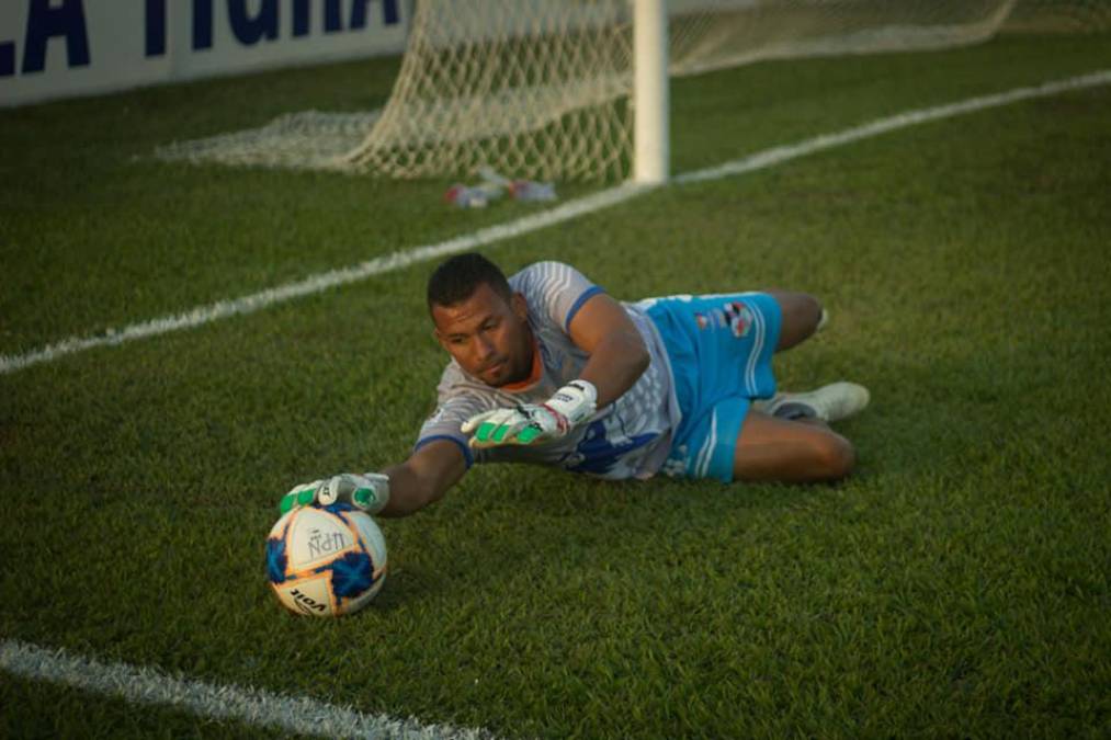 Gerson Argueta: El portero no seguirá en las filas de la UPN de cara a la próxima temporada. Finalizó su contrato y en el club no están dispuestos a renovarle.