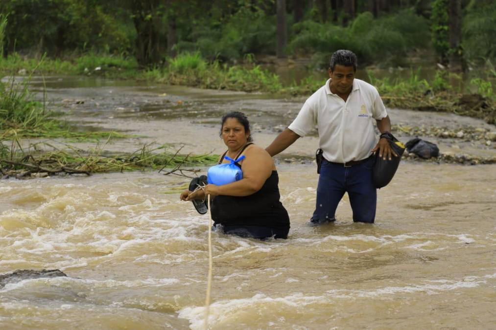 Uno de los lugares más golpeados por las lluvias en El Negrito es la aldea Estero de Indio.