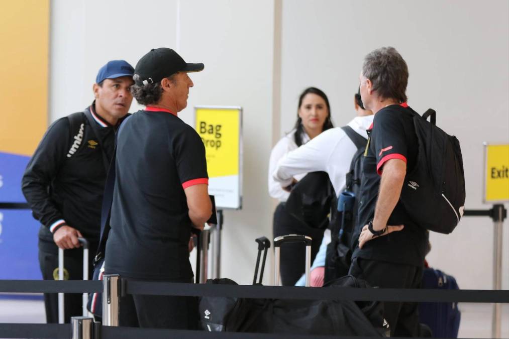 Dos recuperados: Así fue la salida de Olimpia rumbo a EEUU