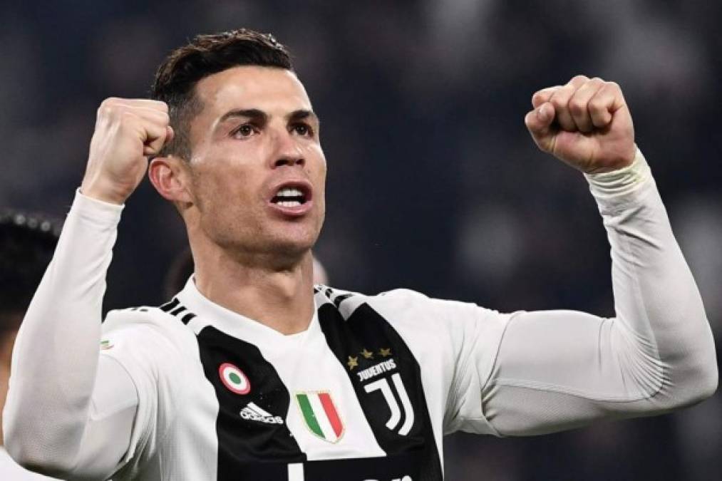 Tras crecer el rumor de que el PSG va por Cristiano Ronaldo, hoy la prensa de Italia señala las exigencias del jugador portugués a la Juve para aceptar seguir con ellos en la próxima campaña.