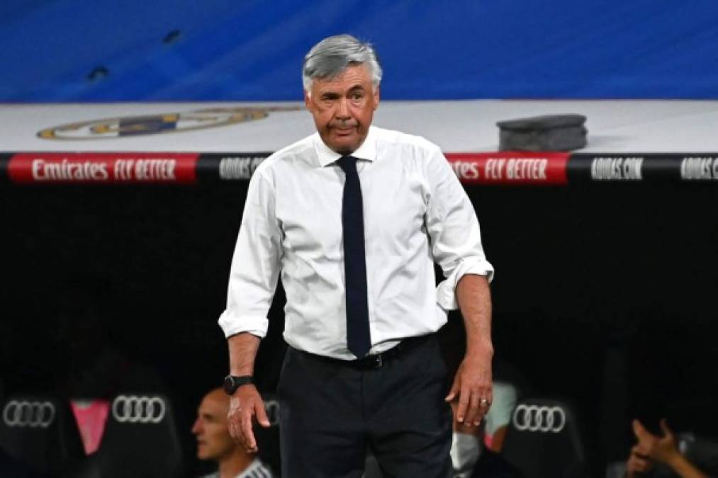 Carlo Ancelotti se quitó el saco y así vivió el partido ante el Celta.