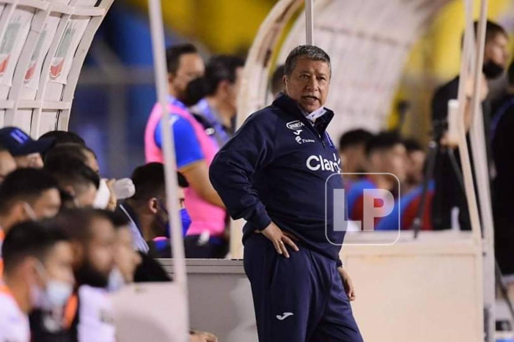 El entrenador colombiano no se volvió a mover del docout de la selección hondureña.