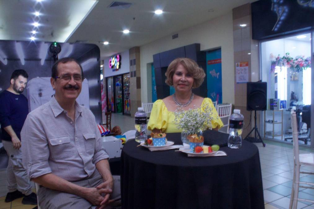 Toyota celebra cóctel con sus clientes en La Ceiba
