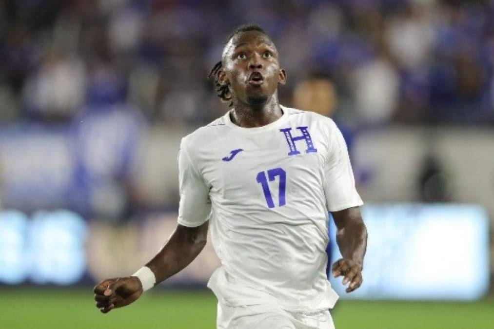 Alberth Elis: Estará en la zona ofensiva de Honduras y es una de las esperanzas de gol del equipo catracho.