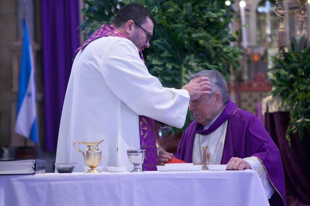Cardenal llama a una “conversión profunda” en Cuaresma