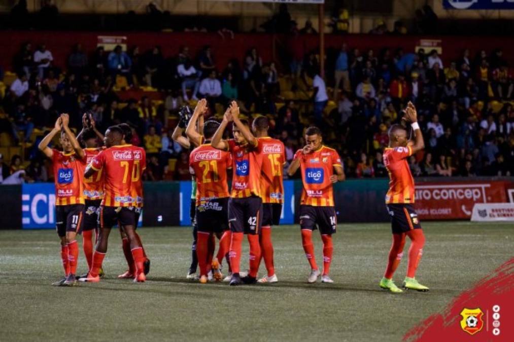 El Herediano de Costa Rica estará presente en el Grupo A de la Copa Premier de Centroamérica. En un principio el Saprissa era el que iba a jugar el torneo, pero no lo harán por derechos de transmisión por lo que el Herediano los reemplazará.