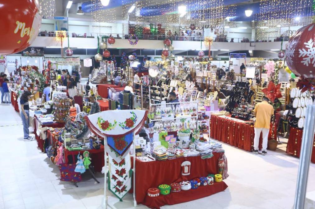 ¿Qué ofrecen emprendedores en el Bazar Navideño?