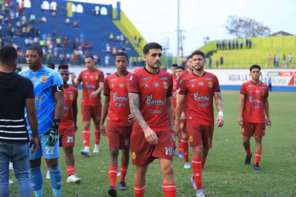 Real España quedó eliminado en semifinales a manos de los Potros del Olancho FC y son varios los futbolistas que se han quedado sin contrato. 