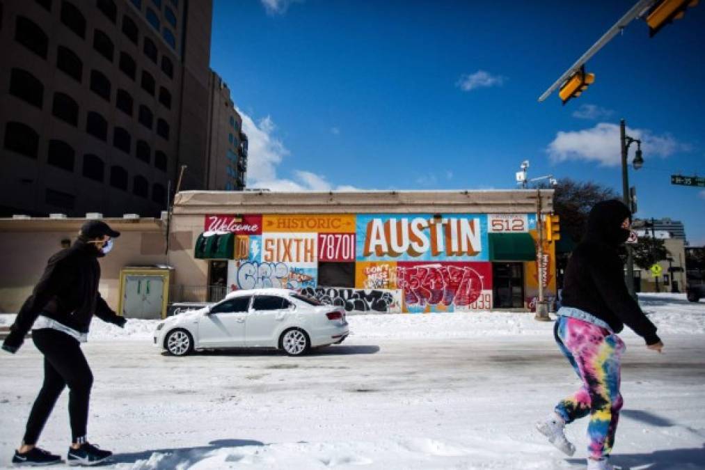 apid City, en Dakota del Sur, ha experimentado cinco noches consecutivas por debajo de los -12 grados Fahrenheit (-24 grados Celsius), lo que no ocurría desde 1943.