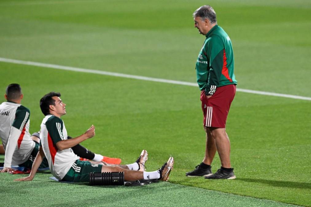 La escuadra mexicana volvió ayer a los entrenamientos con miras a su cierre contra Arabia Saudita y cuando todos estaban olvidando la derrota con Argentina, apareció la foto del enojo.